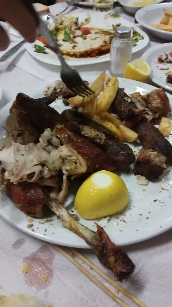 Menü_Chickens Babis_Chrysoúpolis_Bild_2