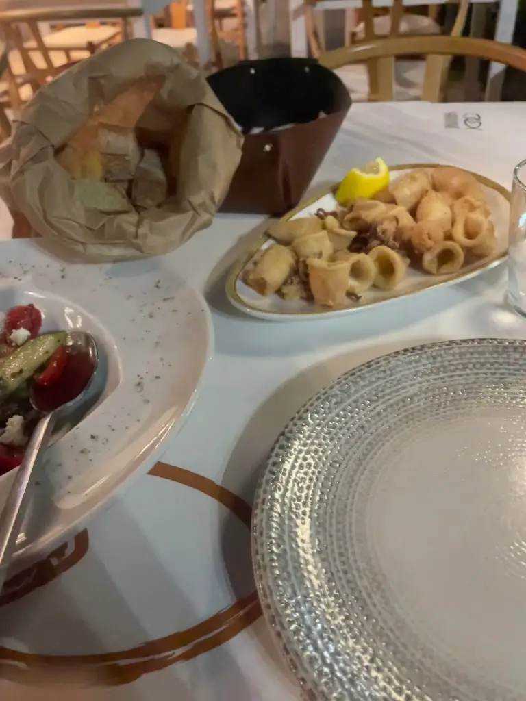 Helen Ewulo_Sardelaki Glyfada_Glyfáda_review