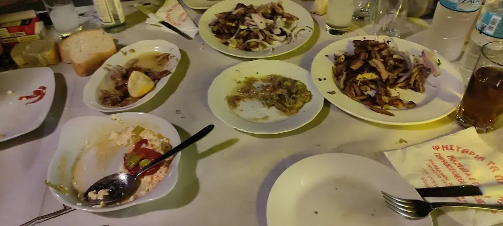 Menu_Papadakis Tavern_Chrysoúpolis_image_3