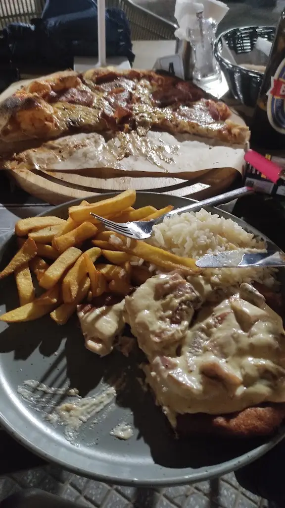 Menü_Pizzadwra_Chrysoúpolis_Bild_6