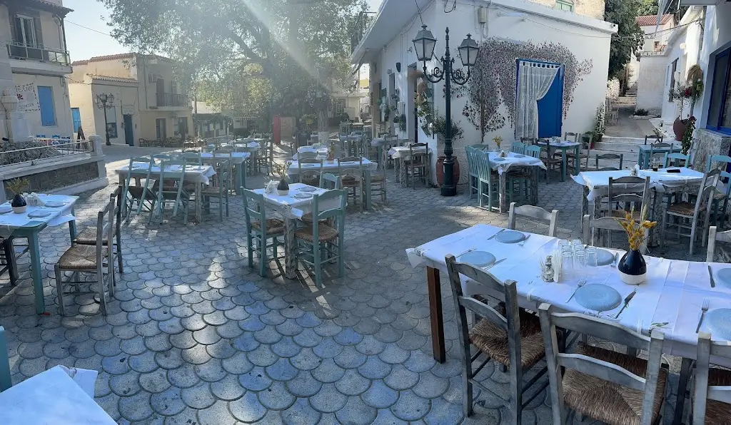 Ξενύχτης Πλάτανος_Fournoi Korseon_slider_image_1