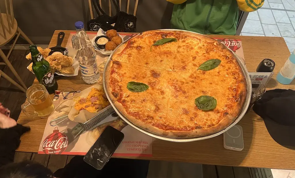 Sam Neil Paul_Dumbo_Glyfáda_Bewertung