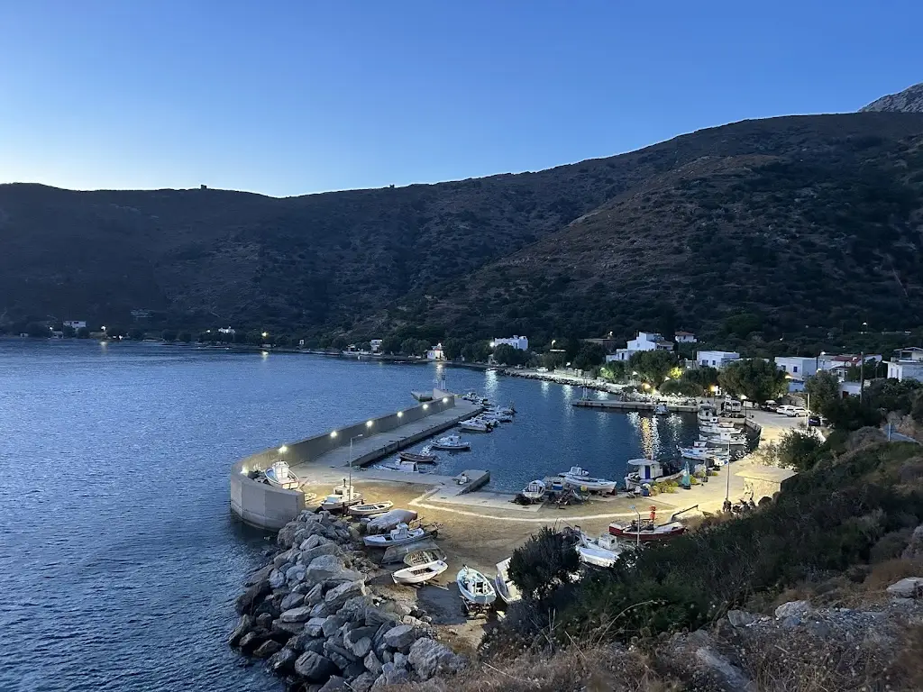 ΨΑΡΟΤΑΒΕΡΝΑ 