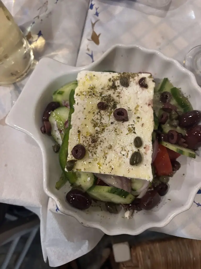 Kelly G_Anna's Fish Tavern_Ikaria_review