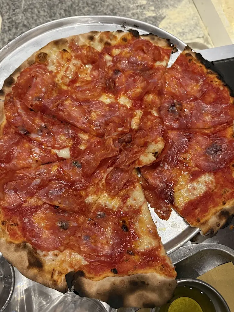 Phoebe Grammatikou_Pino By Luca Piscazzi_Glyfáda_Bewertung