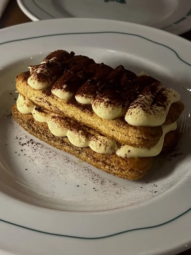 Pino By Luca Piscazzi_Glyfáda_slider_image_3