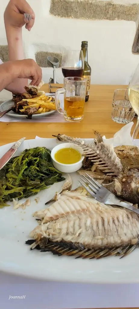 Joanna Hill_Thea's Restaurant & Rooms_Ikaria_review