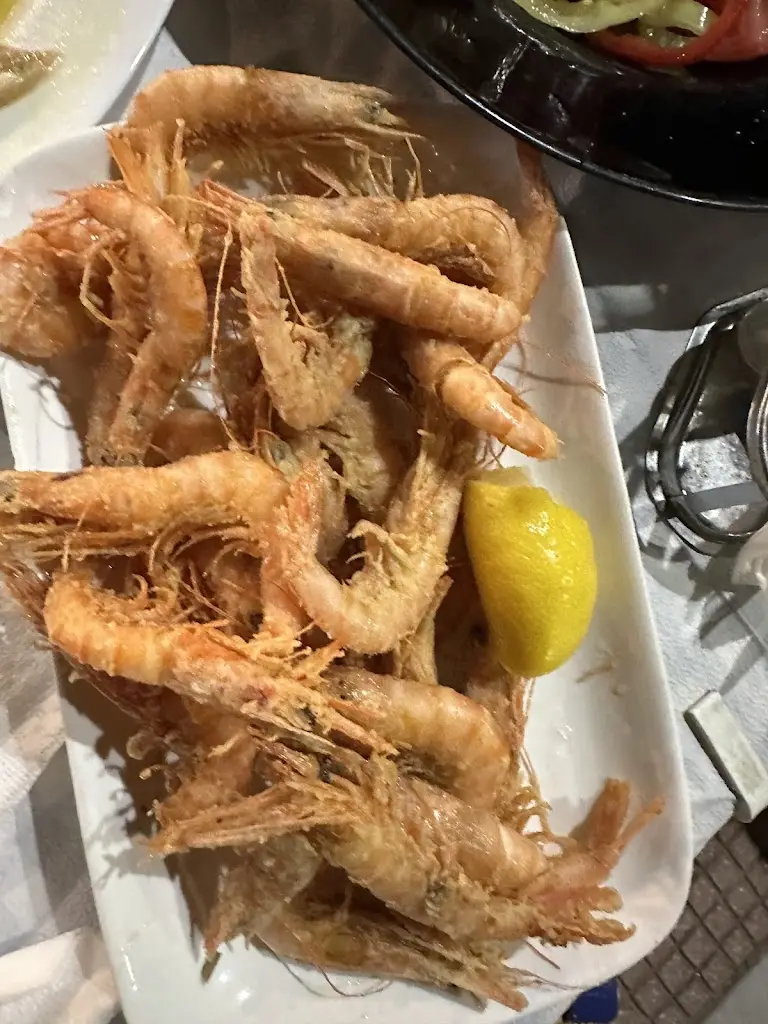 Menü_Synantisi - GiannelosTavern_Kamariótissa_Bild_9