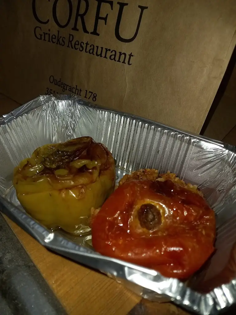 Nikolaos .vs._Klimataria Tavern_Kamariótissa_reseña