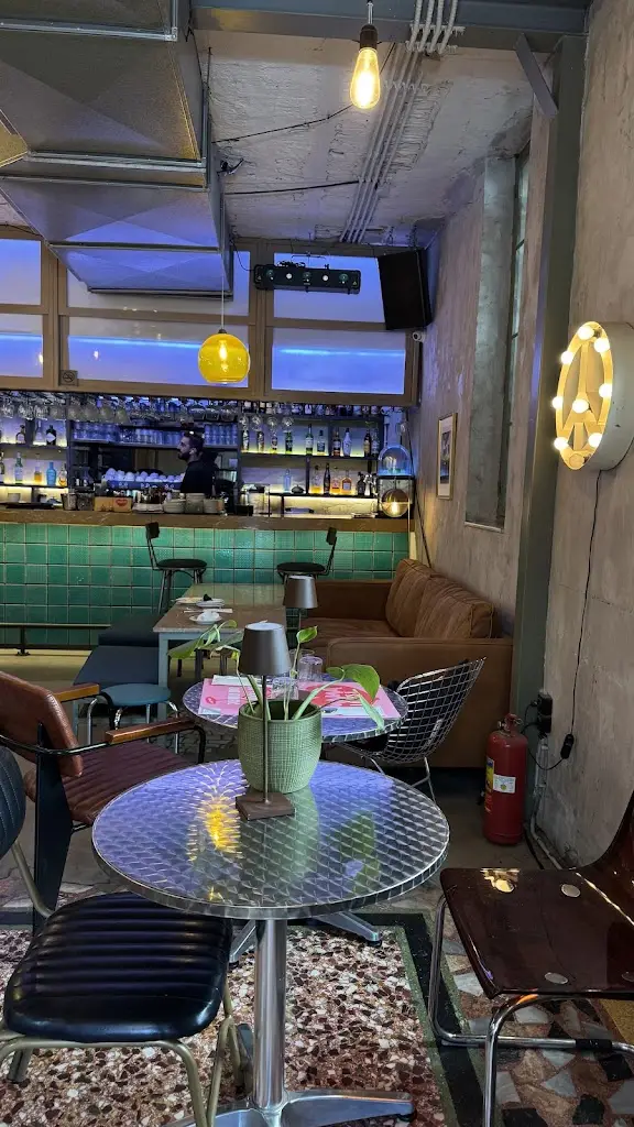 Abdelkader Ahmed_Oh Mama_Glyfáda_review