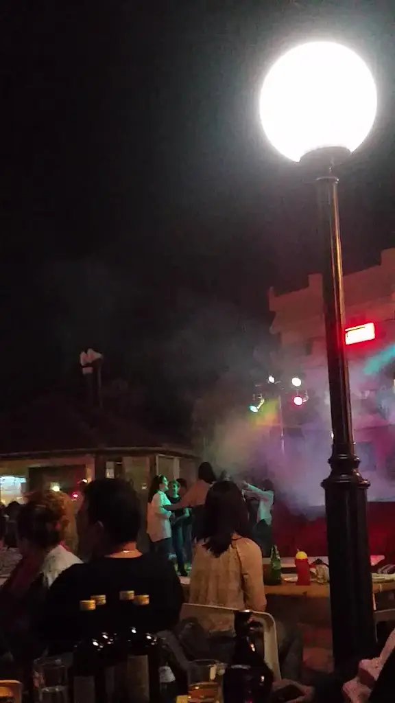 ΤΑΒΕΡΝΑ ΕΝΑ ΚΙ ΕΝΑ_Kalampáki_slider_image_2