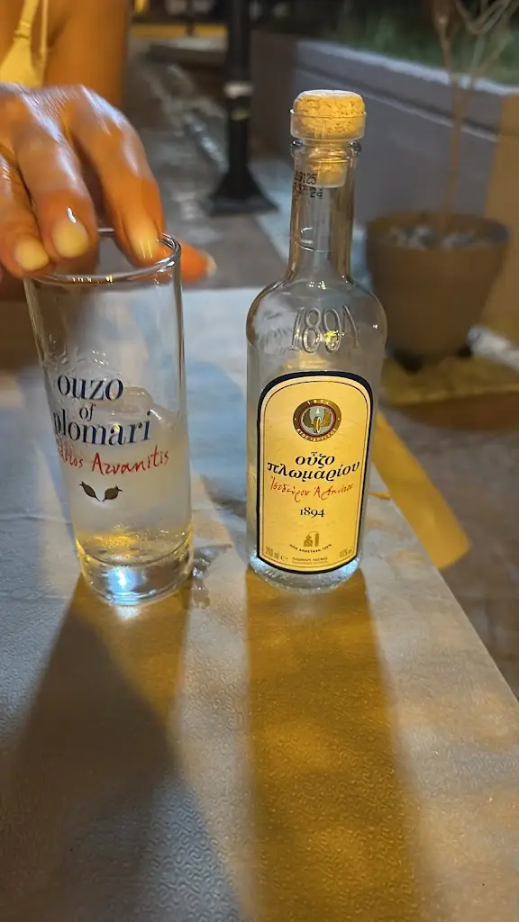 Giannis Mpanios_Agrampelon (Αγράμπελον)_Kalampáki_review