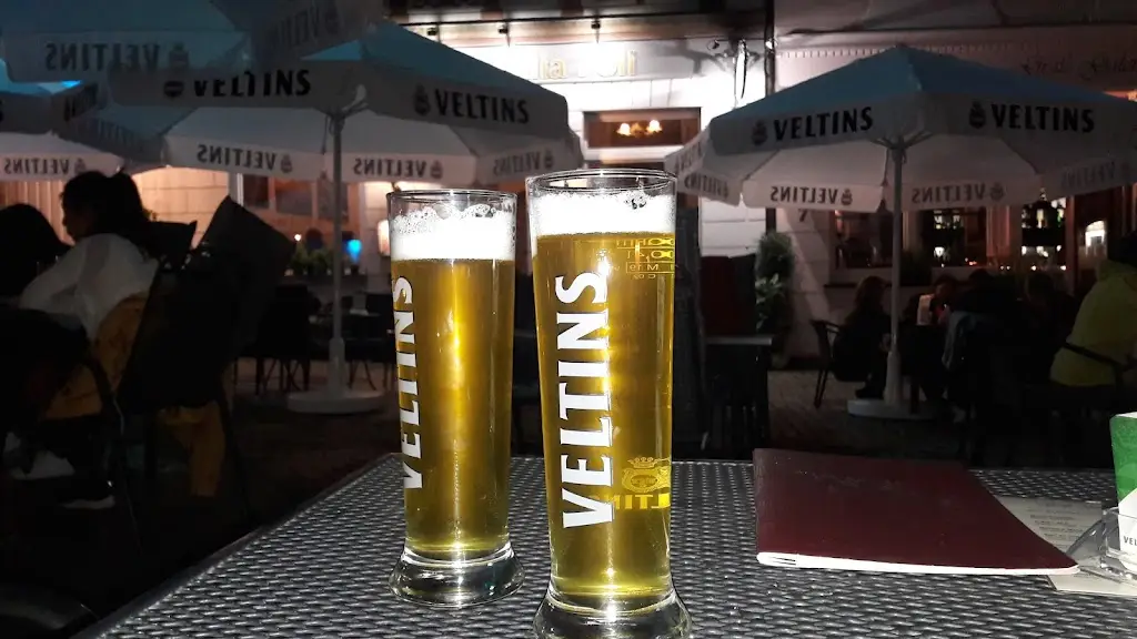 Αφοι ΑΛΜΠΑΝΤΗ Restaurant in Kalampáki