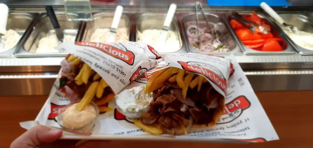 Delicious snack bar Restaurant in Kalampáki