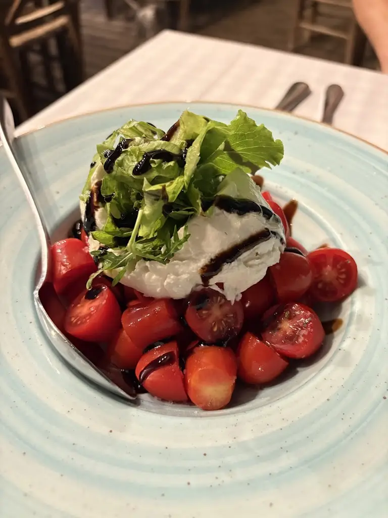 Cassie HW_Yamas Taverna Restaurant Kalambaka Meteora_Kalampáki_reseña