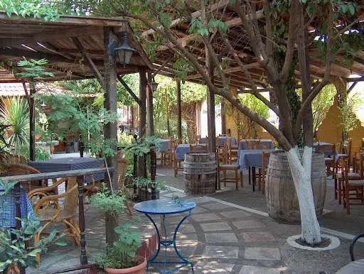 Elias Garden_Kalampáki_slider_image_1