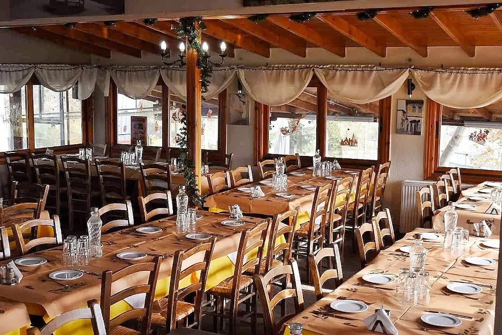 Kastaniés Restaurant in Kastaniés