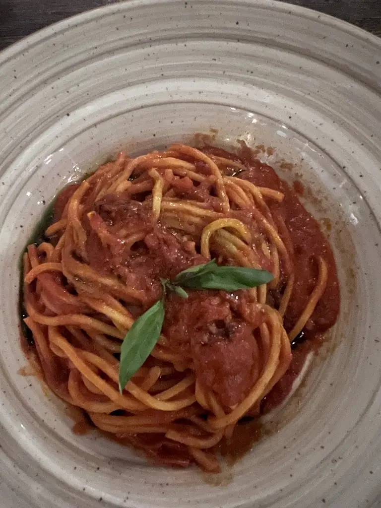 Kat Ak_Bella Vespa_Glyfáda_review