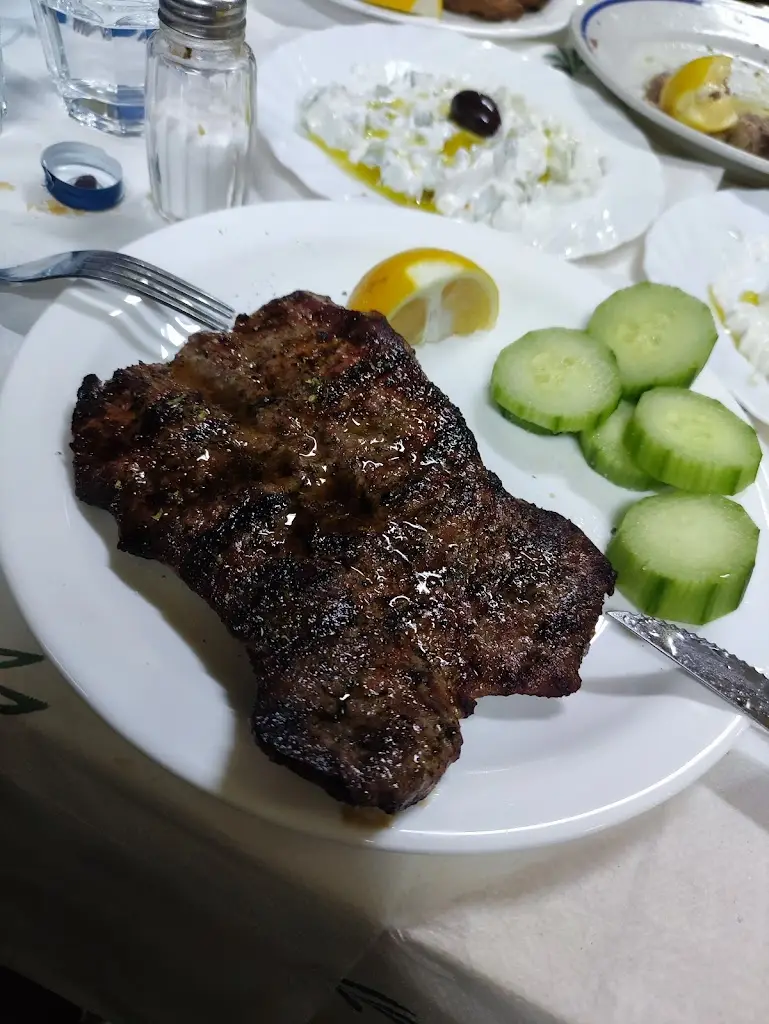 Ο ΧΑΤΖΗΣ_Kastaniés_slider_image_1