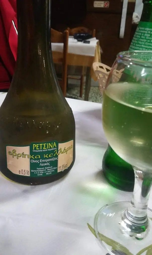 Ο ΧΑΤΖΗΣ_Kastaniés_slider_image_2