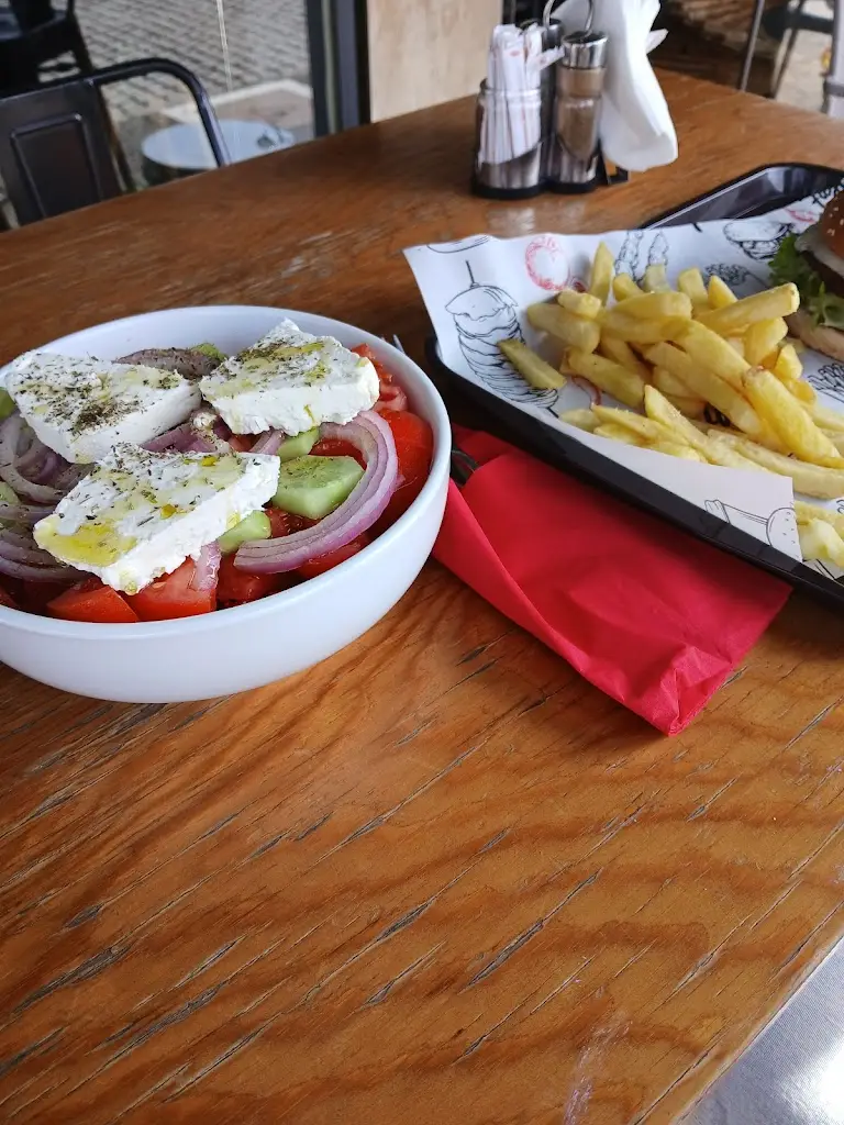 Hristo Atanasov_Σβούρα coffee & grill_Káto Nevrokópi_review