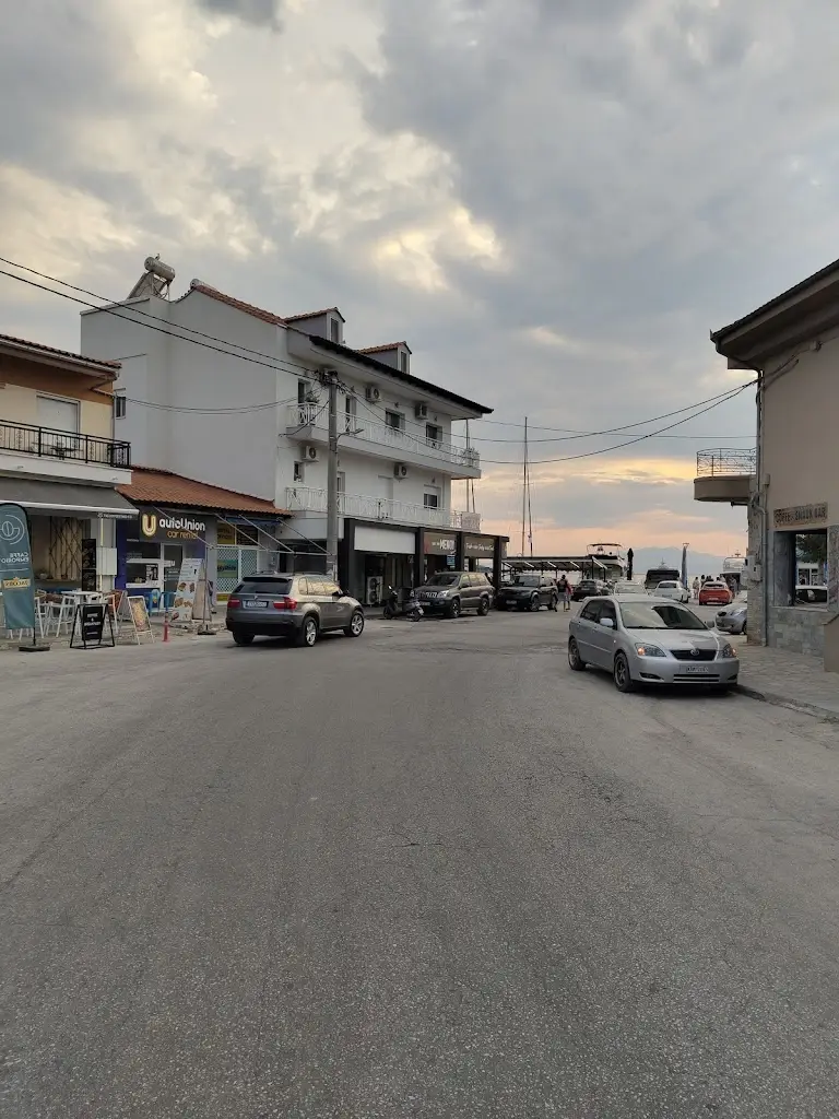 Liv St_Menu Ελληνικό Ταχυφαγείο_Keramotí_Bewertung