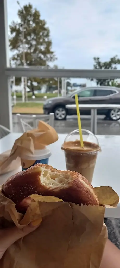 Rose Direk_Drosos Bakery & Food Bar_Keramotí_Bewertung