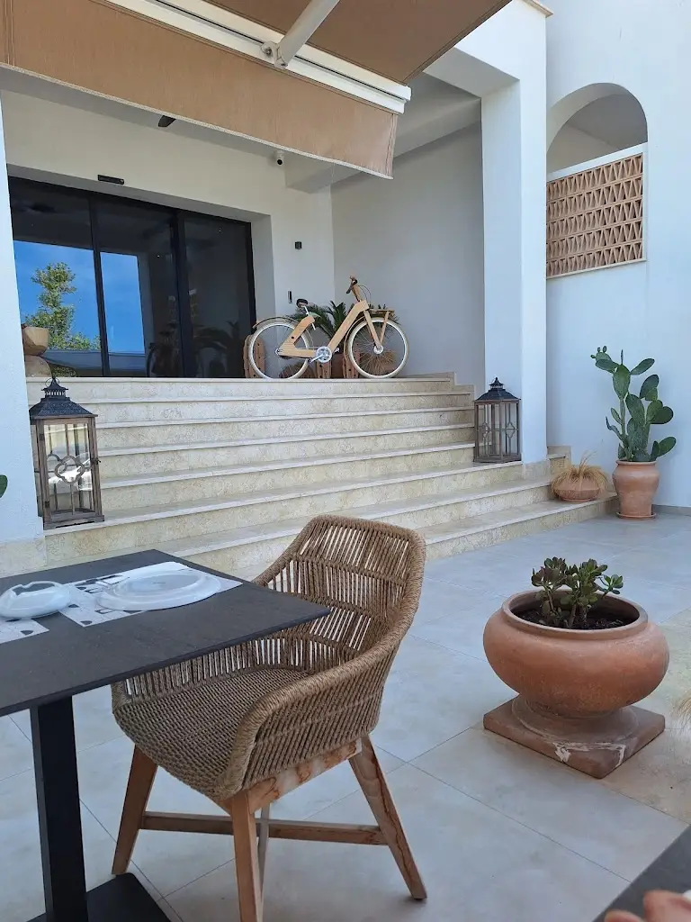 Taverna Kalani Residence Restaurant in Keramotí