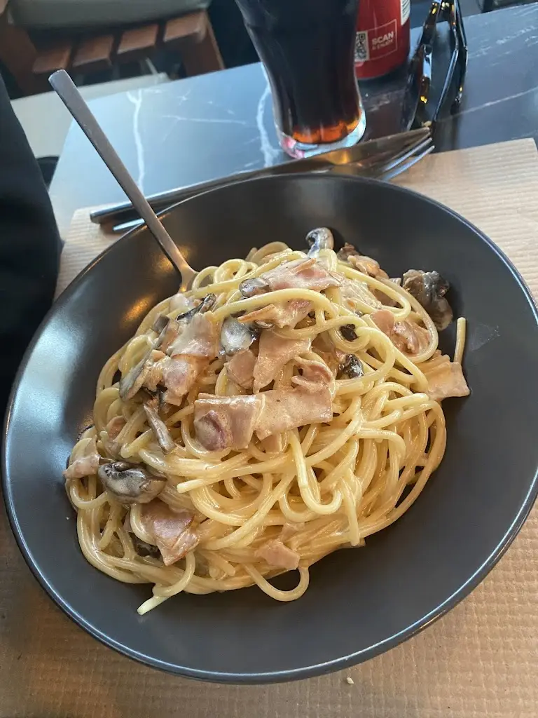 Teresa S._the Macaroni_Glyfáda_Bewertung