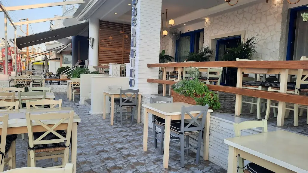 Sardeládiko Restaurant in Keramotí