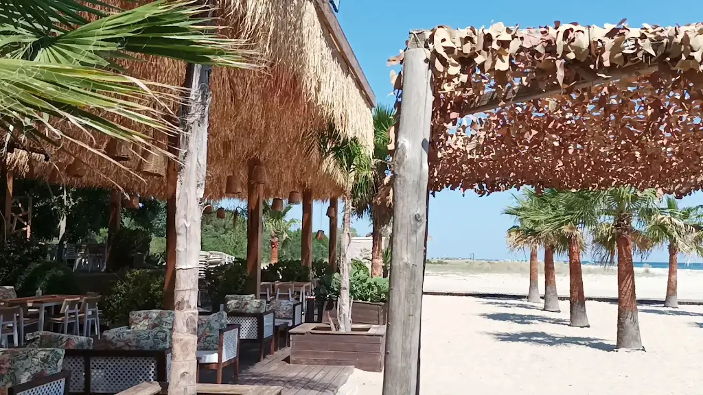 Beach Bar Paralia_Keramotí_slider_image_2