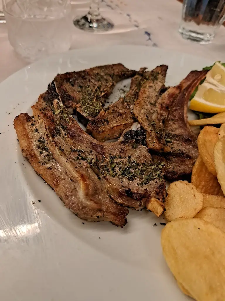 Laura Sabau_Στο Κύμα - Sto Kima_Keramotí_reseña