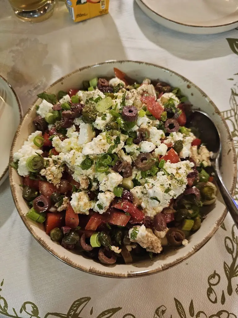 Melis Ismail_Taverna LEMONS BBQ & GRILL_Keramotí_Bewertung