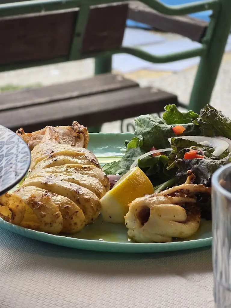 Вики_Taverna LEMONS BBQ & GRILL_Keramotí_Bewertung