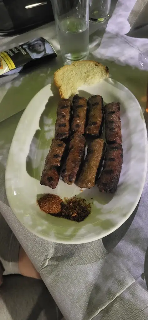 Menü_Ayhan_Kimméria_Bild_1