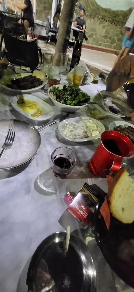 Menü_Ayhan_Kimméria_Bild_5