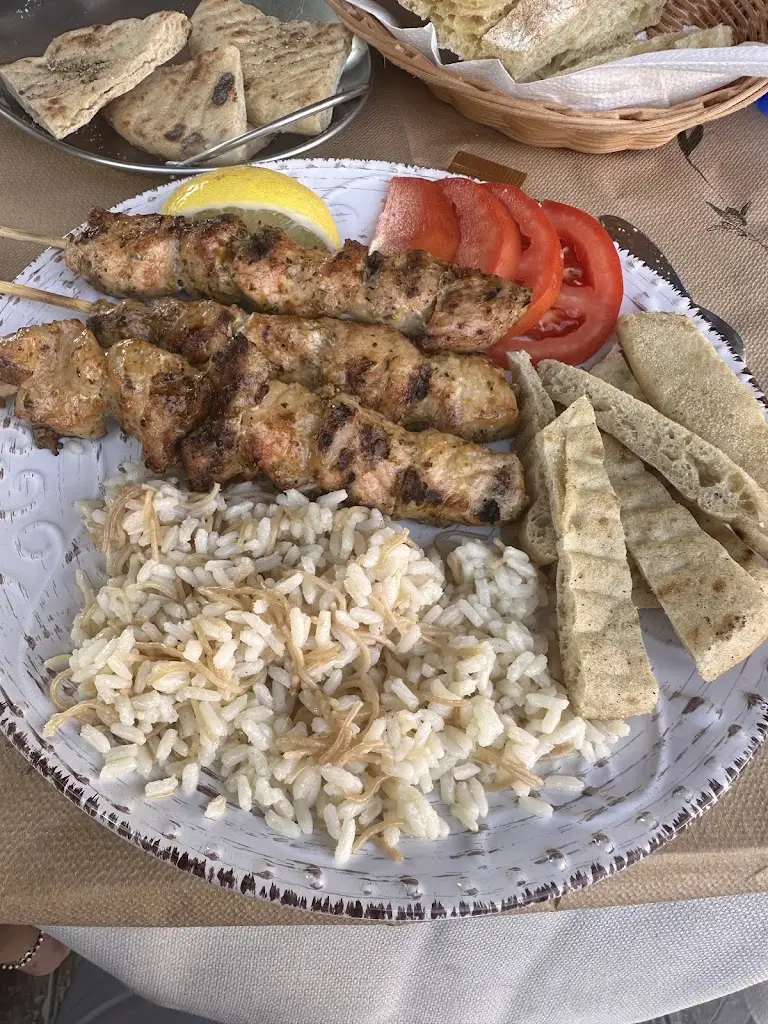 Catalina Agachi_Ταβέρνα 