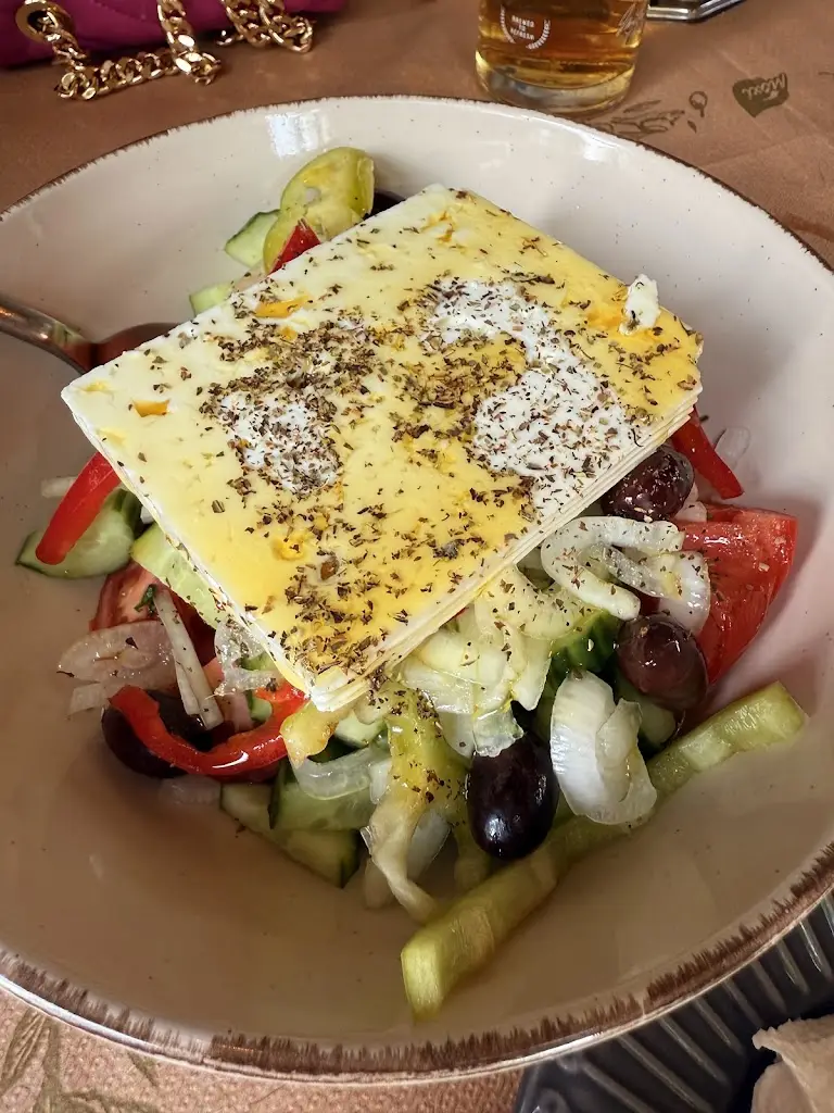 Mihaela Mihaylova_Το Αραλίκι_Kavála_review