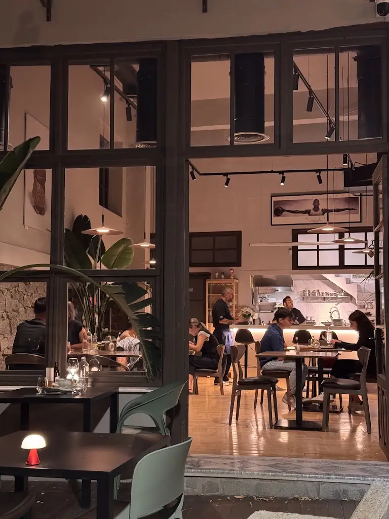 Kalin Todorov_Atopo Bistronomy Restaurant_Kavála_review