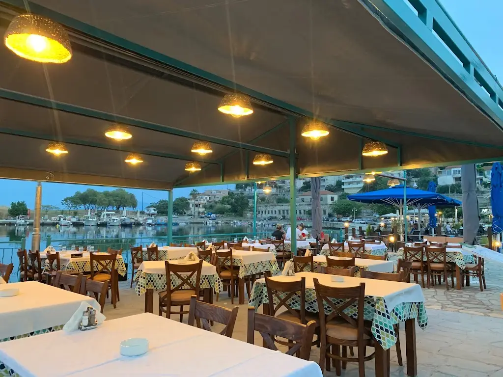 Taverna Epinio Seafood Alchemist Restaurant in Kavála