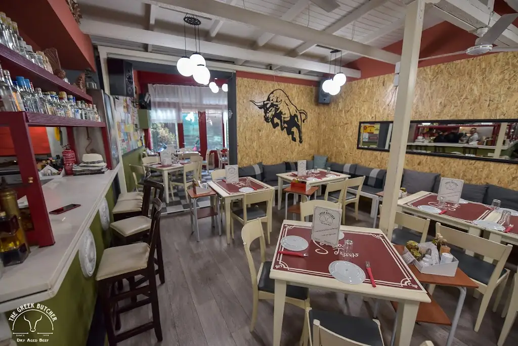 Ταβέρνα Γλυκάνισος Restaurant in Komotiní