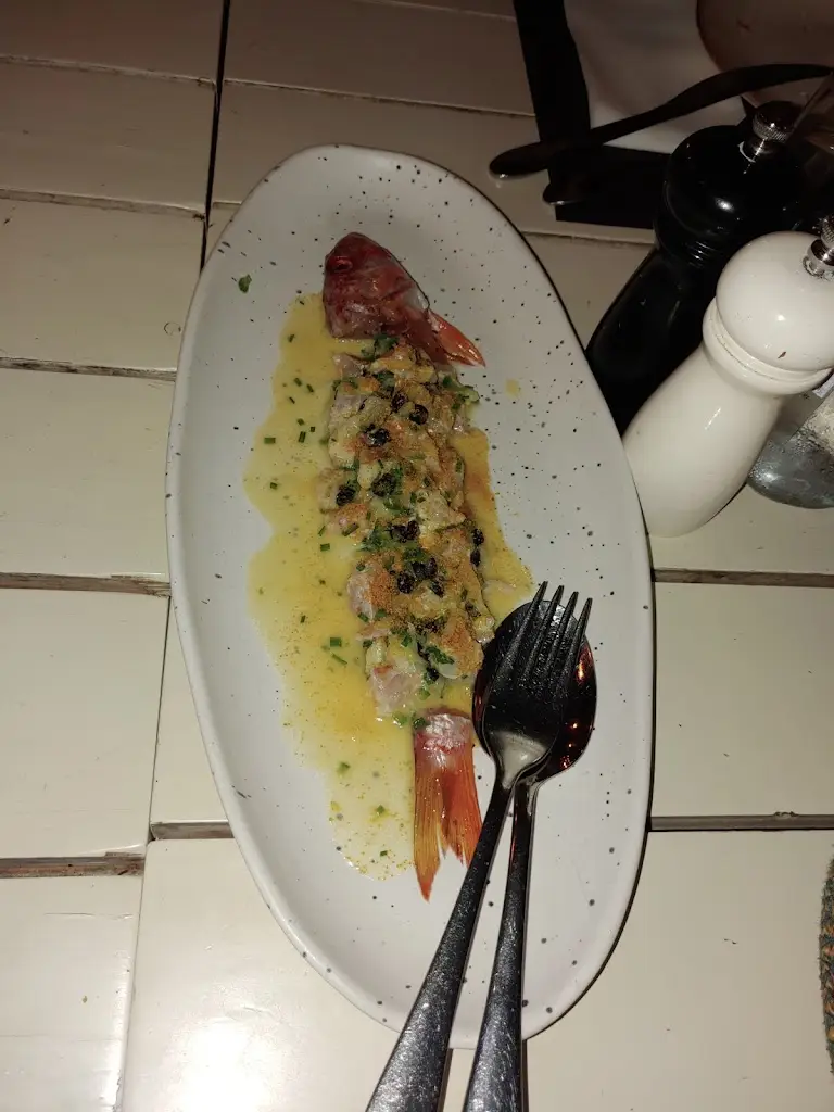 M. RIE_Sea Bar_Ilioúpoli_avis