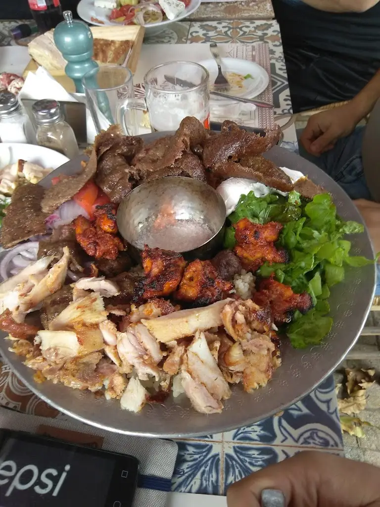 Menü_Ρεφενέ_Komotiní_Bild_8