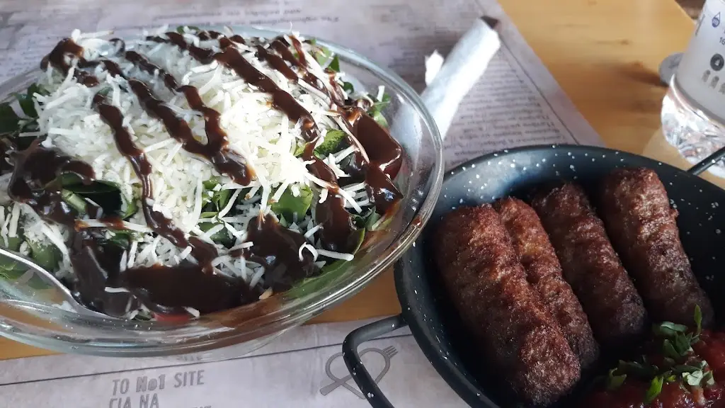 Menü_Παντοπωλείο στο Ρολόι_Komotiní_Bild_6