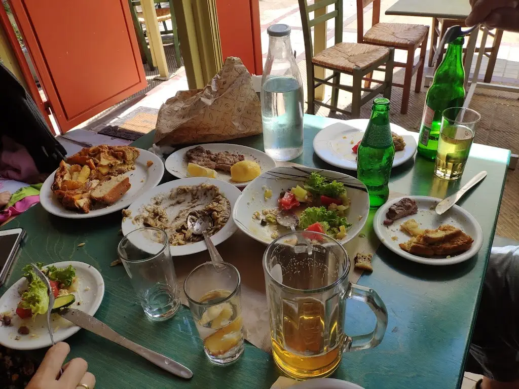 Sakis Triantafyllakis_Rachati_Ilioúpoli_Bewertung