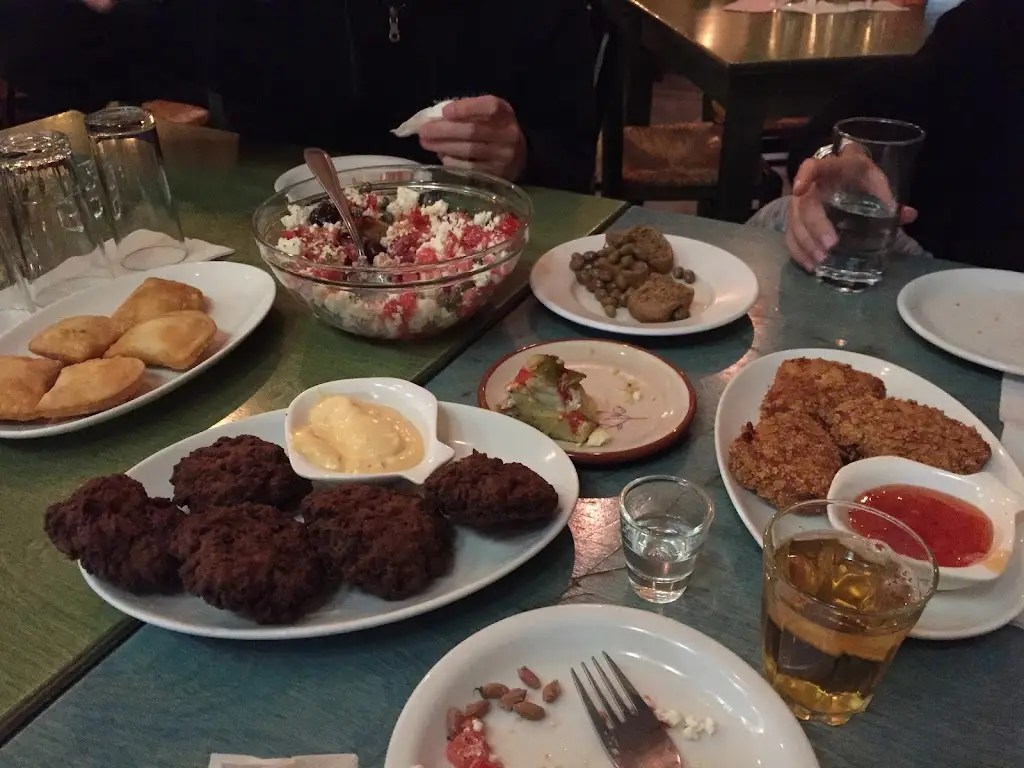 Chris Nutt_Rachati_Ilioúpoli_Bewertung