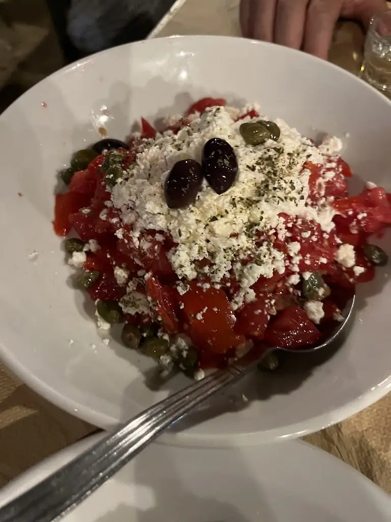 Rachati_Ilioúpoli_slider_image_3