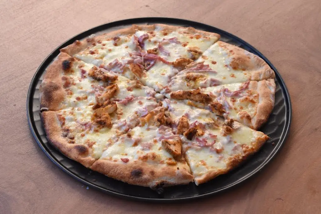 HUG ME Kythnos (breakfast, brunch, pizza & cocktails) Restaurant in Kyprínos