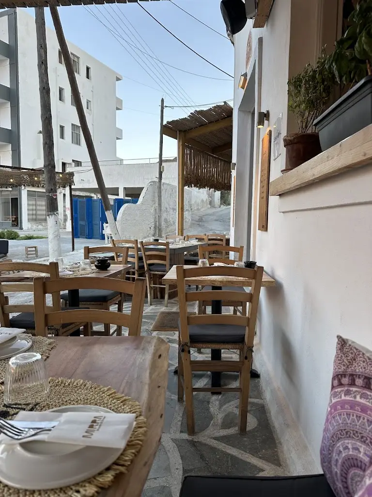 Mirra_Kyprínos_slider_image_3