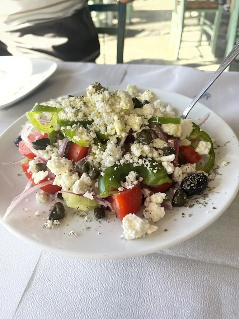 Argelia Douglas_Arapis Restaurant_Kyprínos_Bewertung